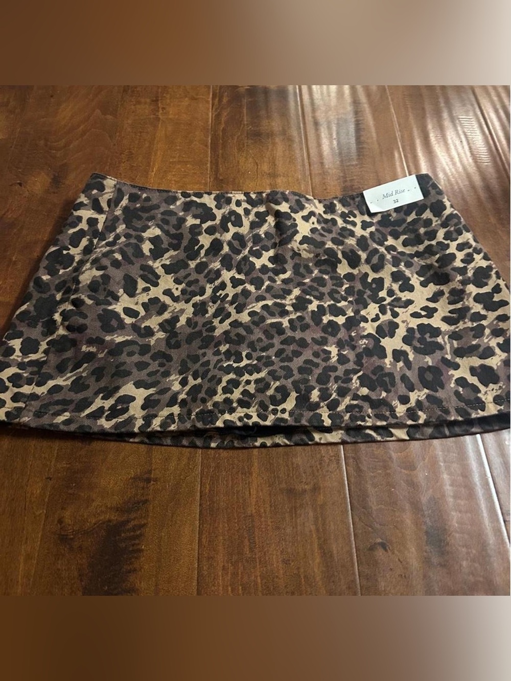 Abercrombie & Fitch Leopard Print Mini Skort